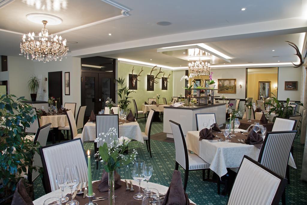 Hotel Jaegerhof 스타츠바드브루케나우 외부 사진