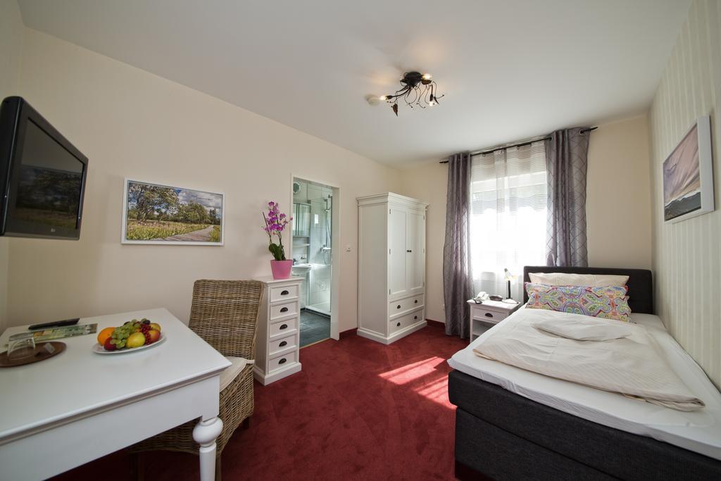 Hotel Jaegerhof 스타츠바드브루케나우 외부 사진