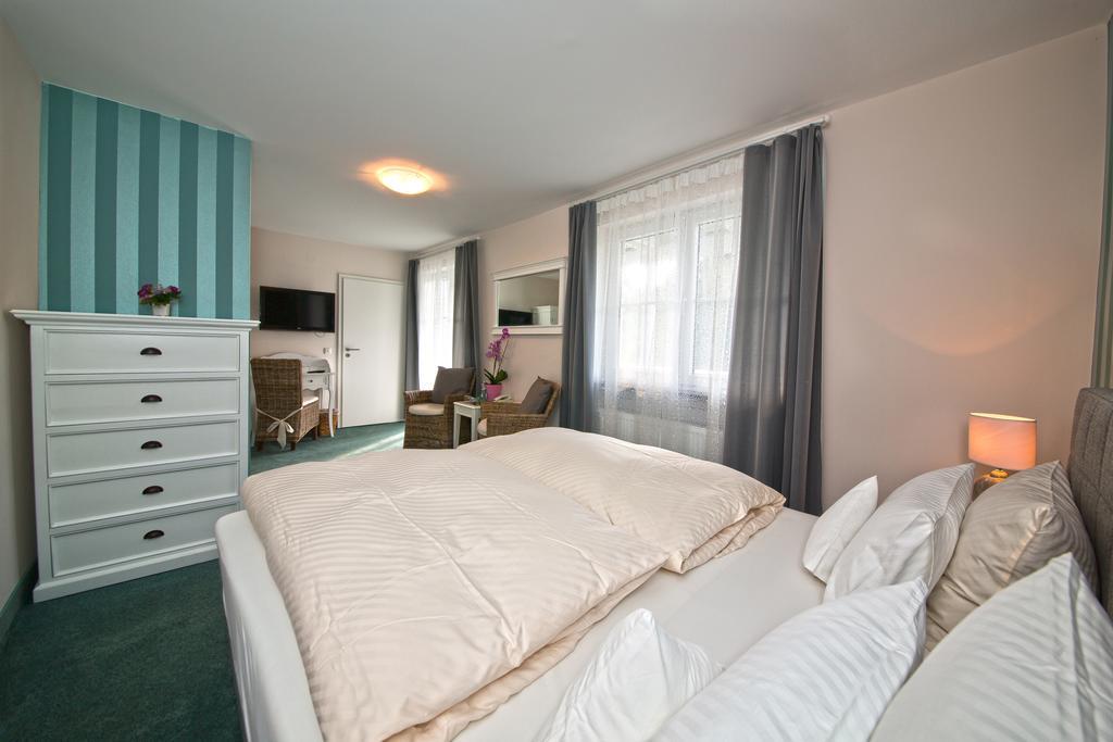 Hotel Jaegerhof 스타츠바드브루케나우 외부 사진